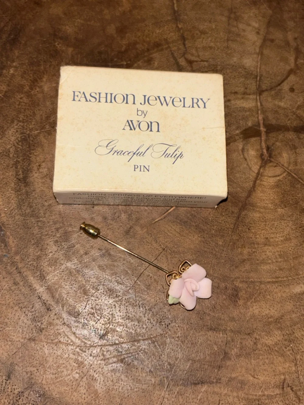 Avon Pink and Green Enamel Floral Stick Pin and Original Box - Picture 4 of 5